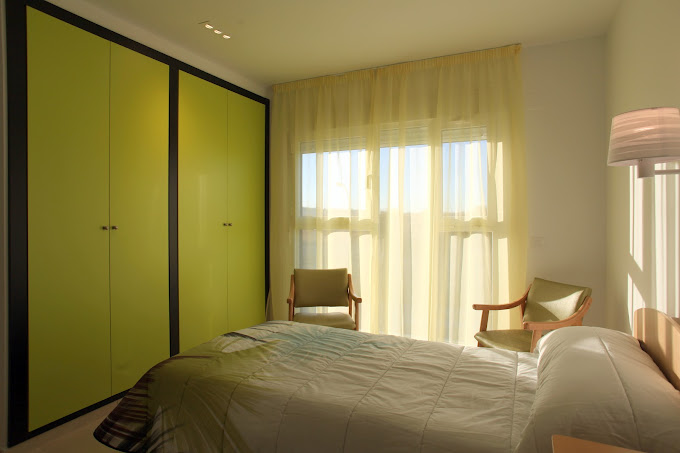 habitación con armarios